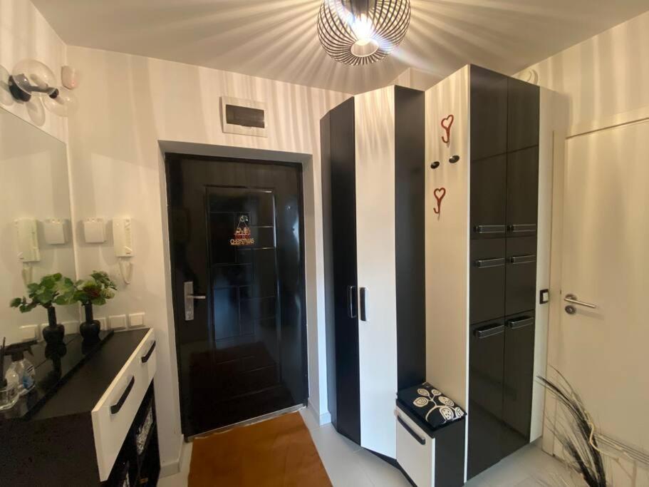 Lovely 1-Bedroom Apartament With Free Parking Sofía Exterior foto