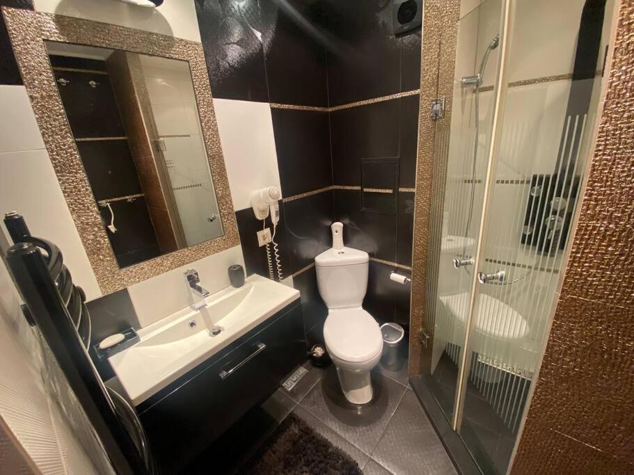 Lovely 1-Bedroom Apartament With Free Parking Sofía Exterior foto