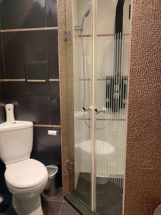 Lovely 1-Bedroom Apartament With Free Parking Sofía Exterior foto