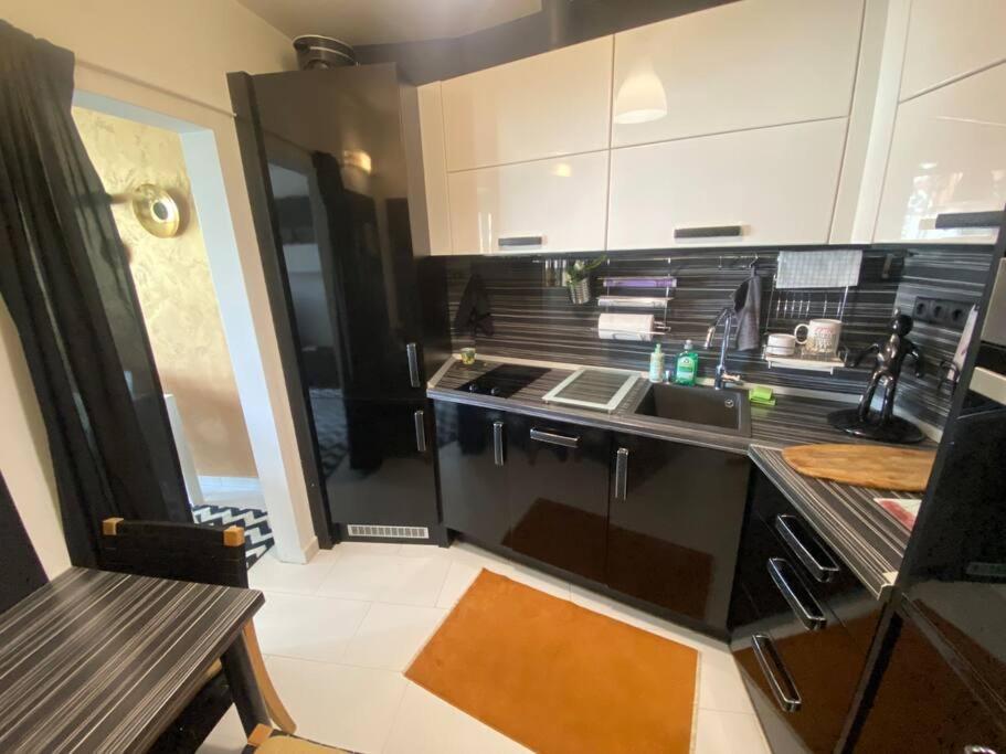 Lovely 1-Bedroom Apartament With Free Parking Sofía Exterior foto