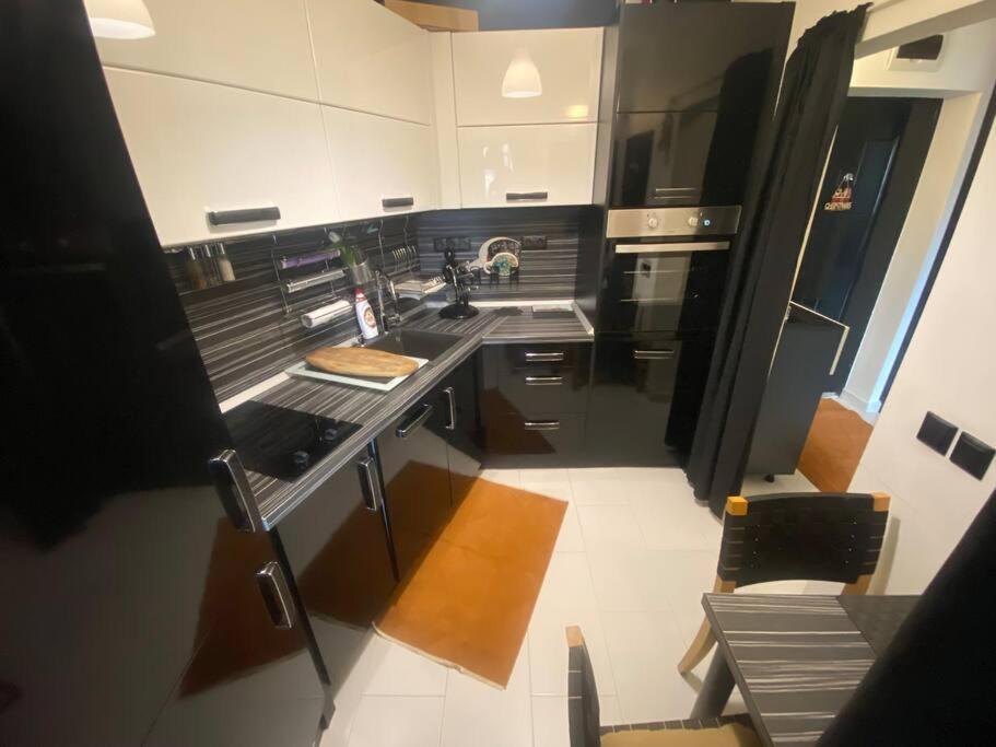 Lovely 1-Bedroom Apartament With Free Parking Sofía Exterior foto