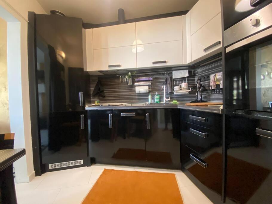 Lovely 1-Bedroom Apartament With Free Parking Sofía Exterior foto
